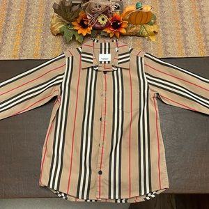 Authentic little boys Burberry button down shirt SZ 6Y